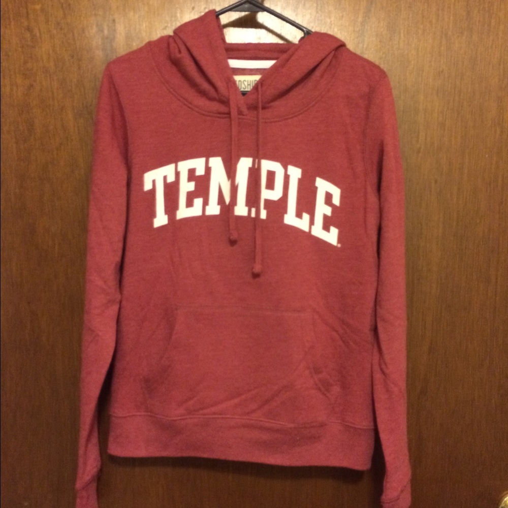 NWT TEMPLE SWEAT SHIRT. SMALL. Real Nice!! SOFT😍