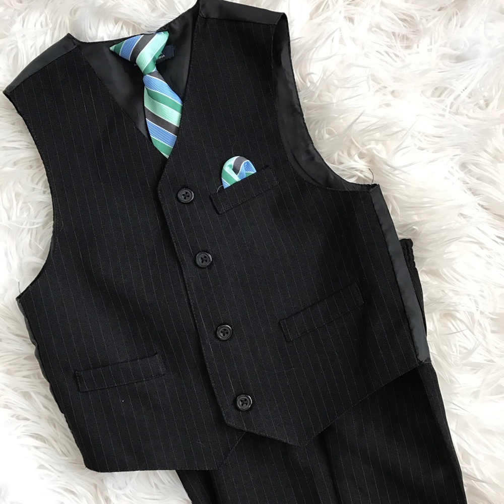 Toddler boys pinstripe 3 piece suit