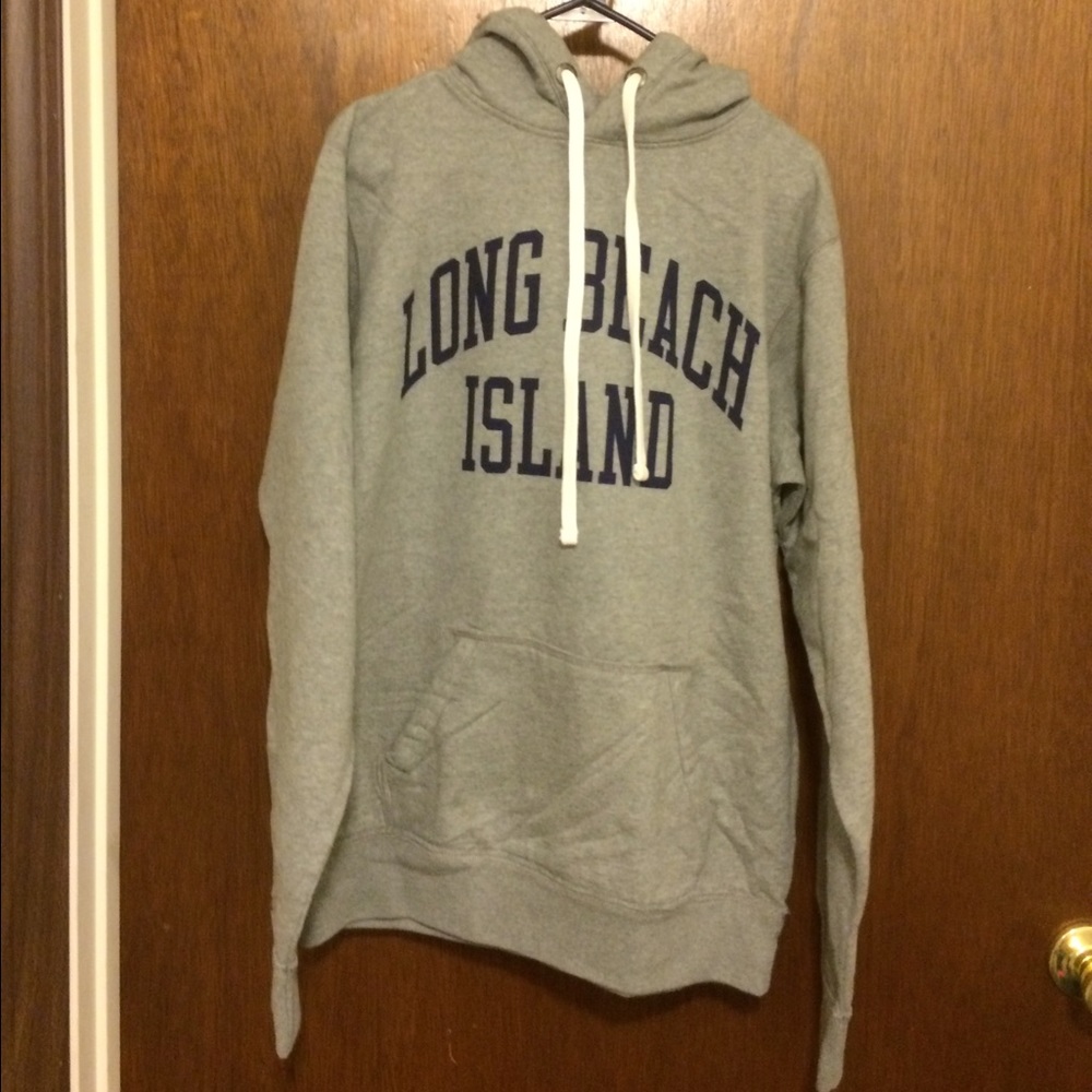 NWT LONG BEACH ISLAND HOODIE.  SIZE SMALL/ MED