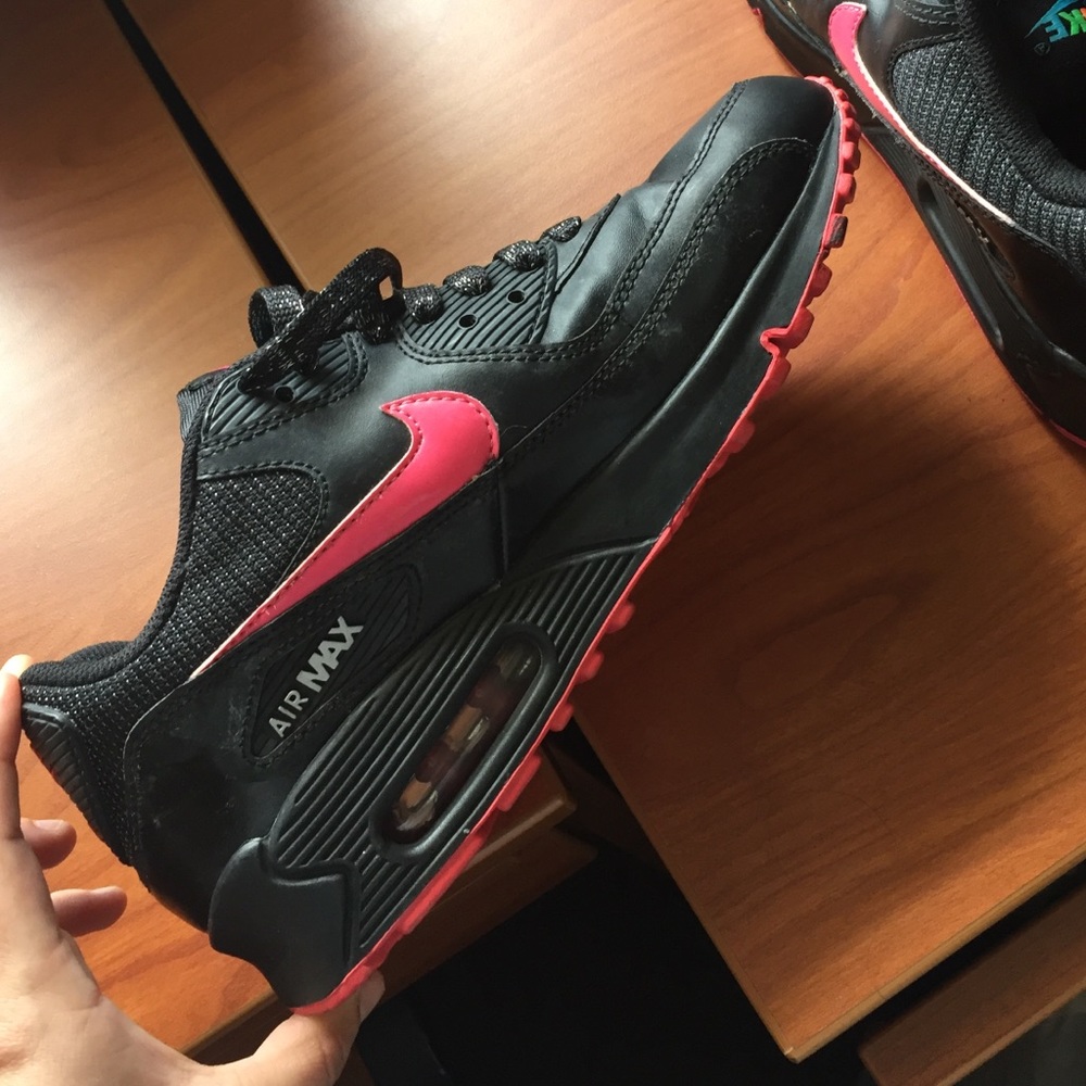 Nike shoes. Air max