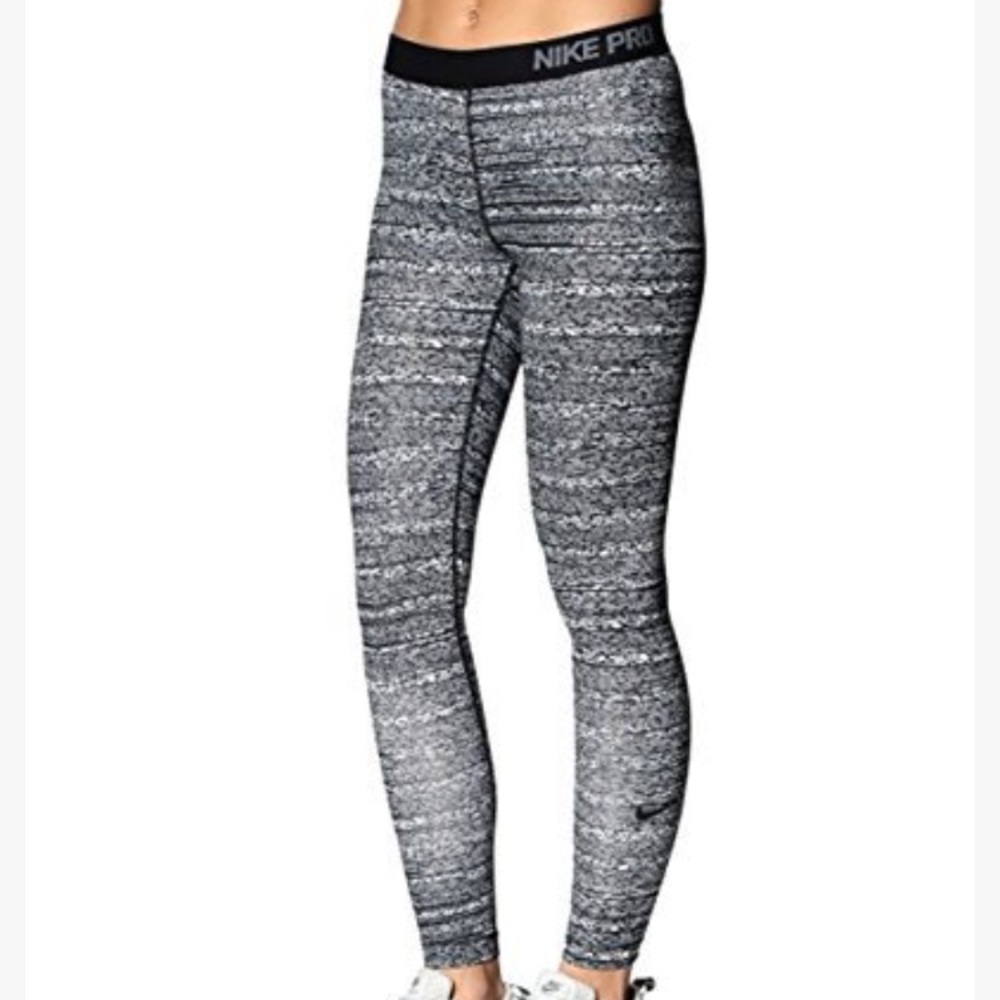 NWT Nike Training Tights
