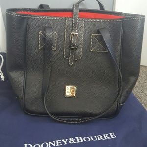 Dooney & Bourke purse