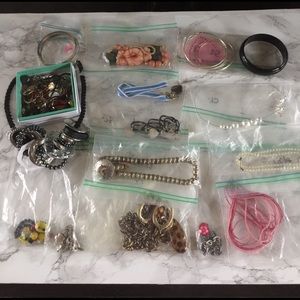 Lot of old jewelry!