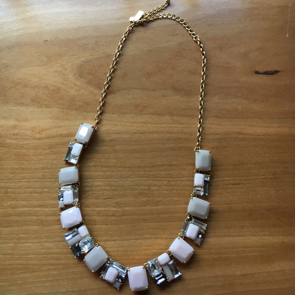 Kate Spade necklace in mint condition