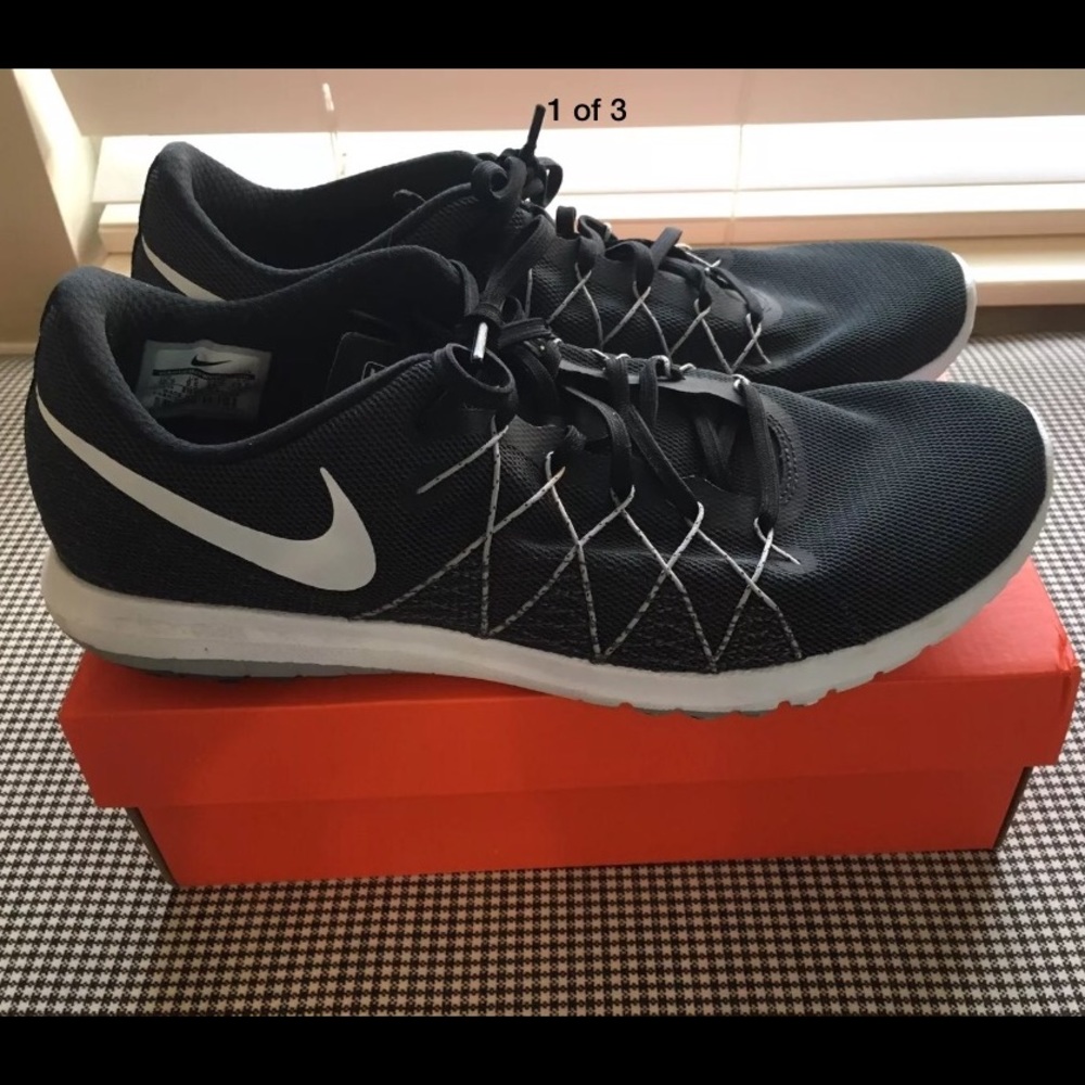 Men's Nike Fury 2 Black Running Shoes - 10.5