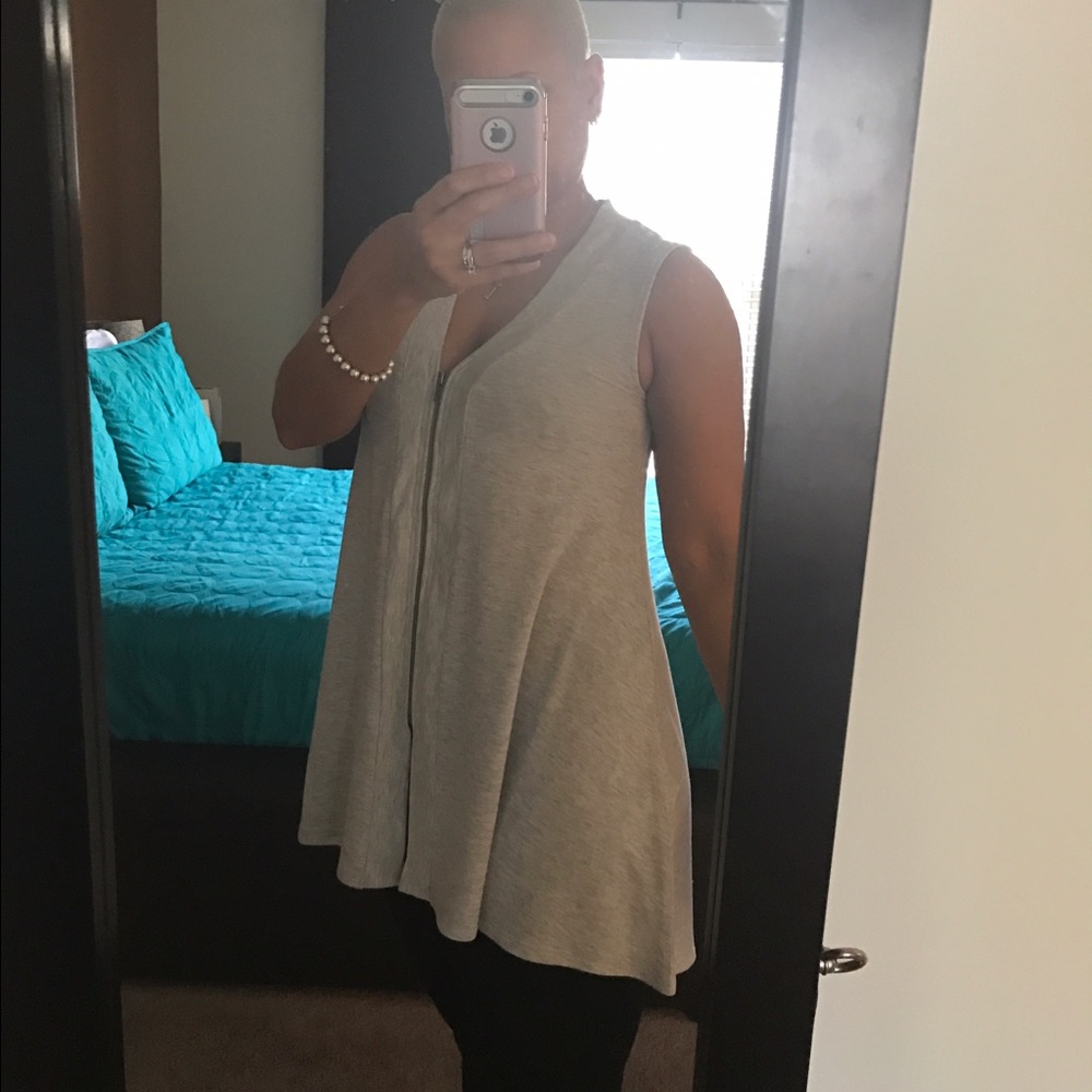 Great Top! ❤ - Picture 3 of 4