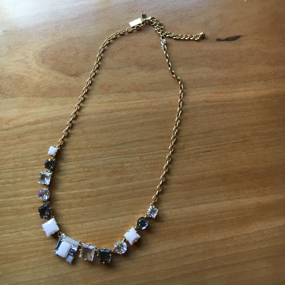 Kate Spade statement necklace in mint condition