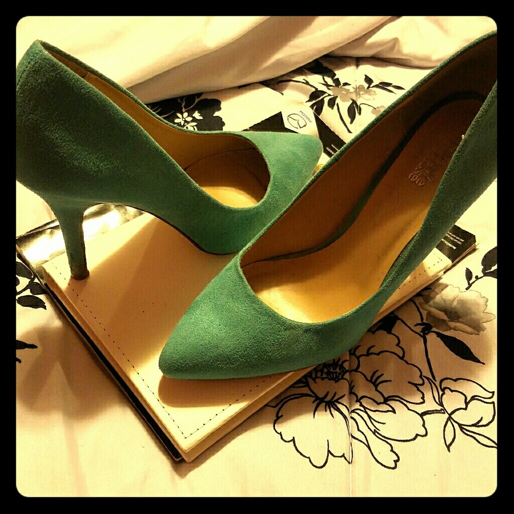 Bright Green Steletos
