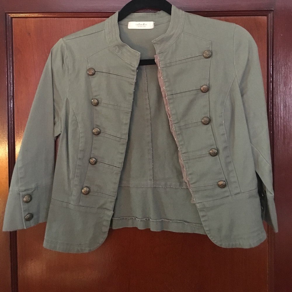 Cropped military inspired jacket