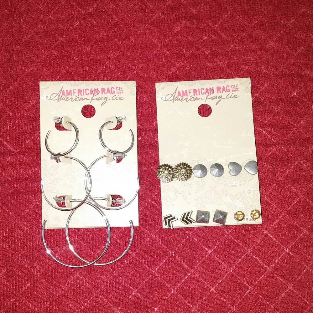 AMERICAN RAG SETS OF FASHION EARRING...