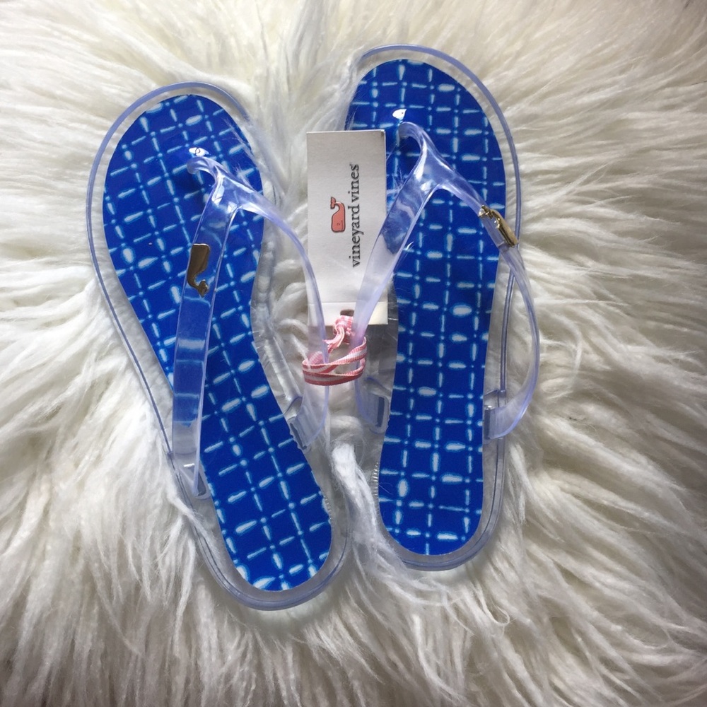 GREAT PRICE vineyard vines jelly flip flops