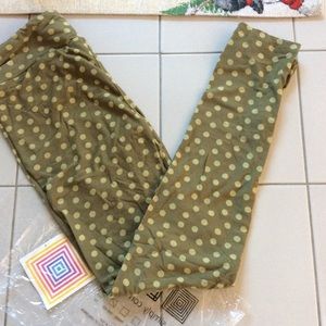 LuLaroe polka dot leggings.  OS. Firm price