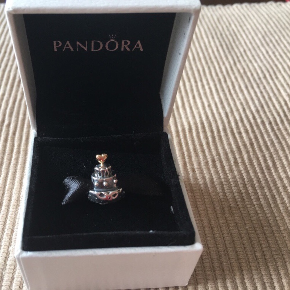 Pandora Celebration wedding cake