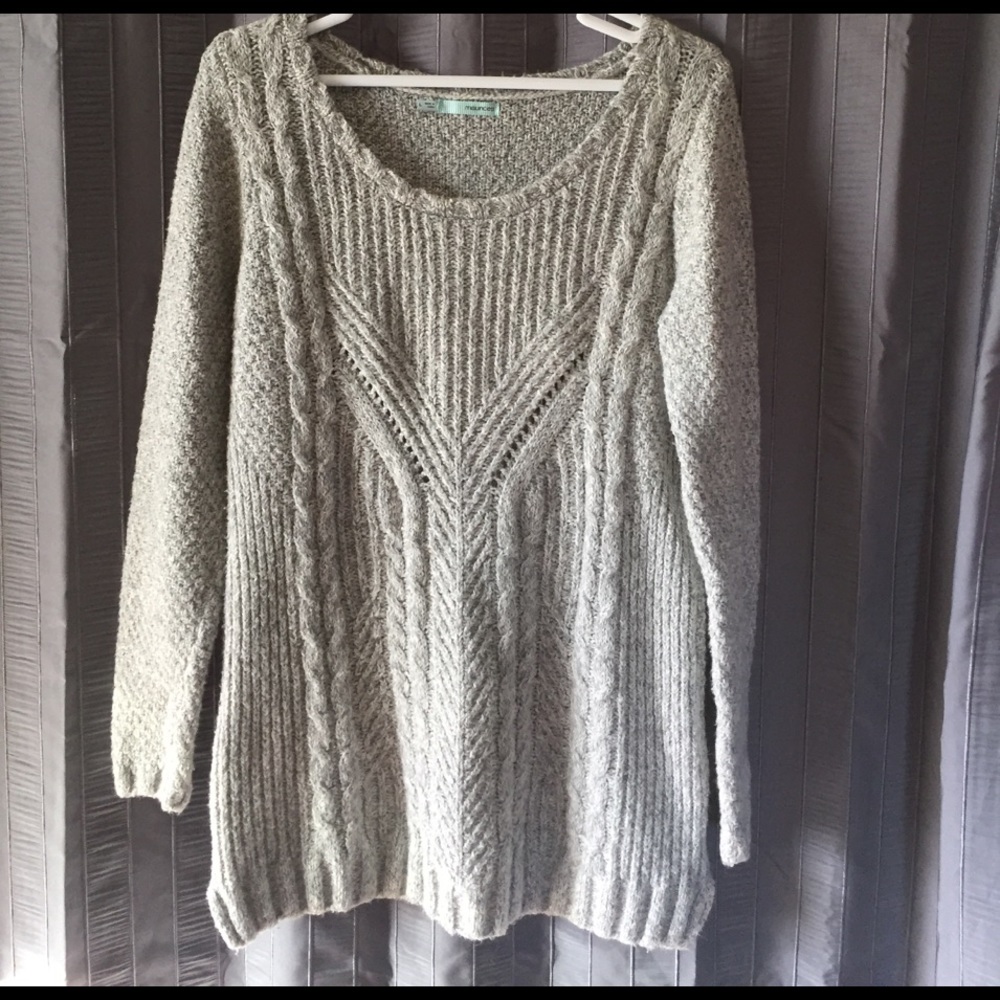 Maurice's sweater