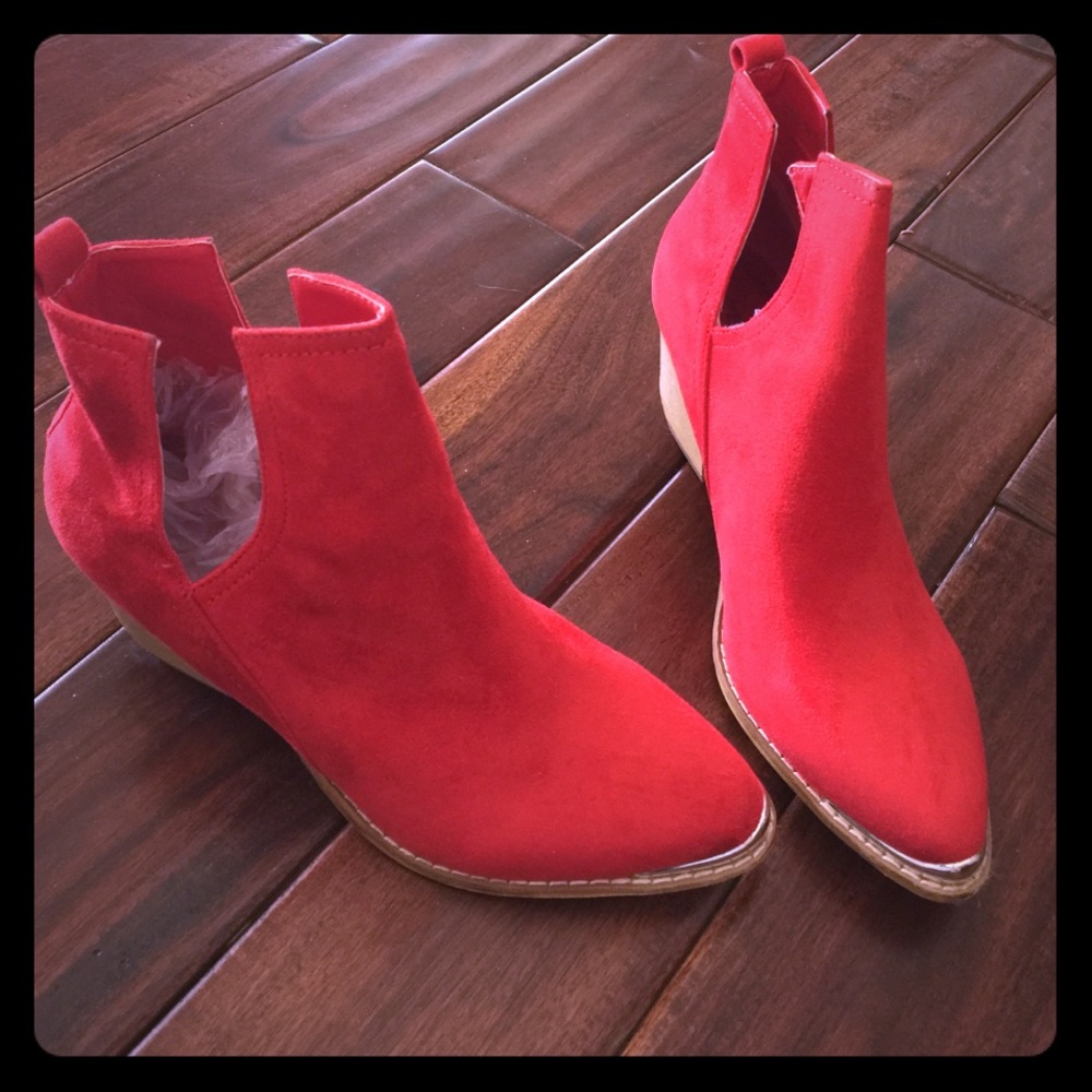 Red short boots new!