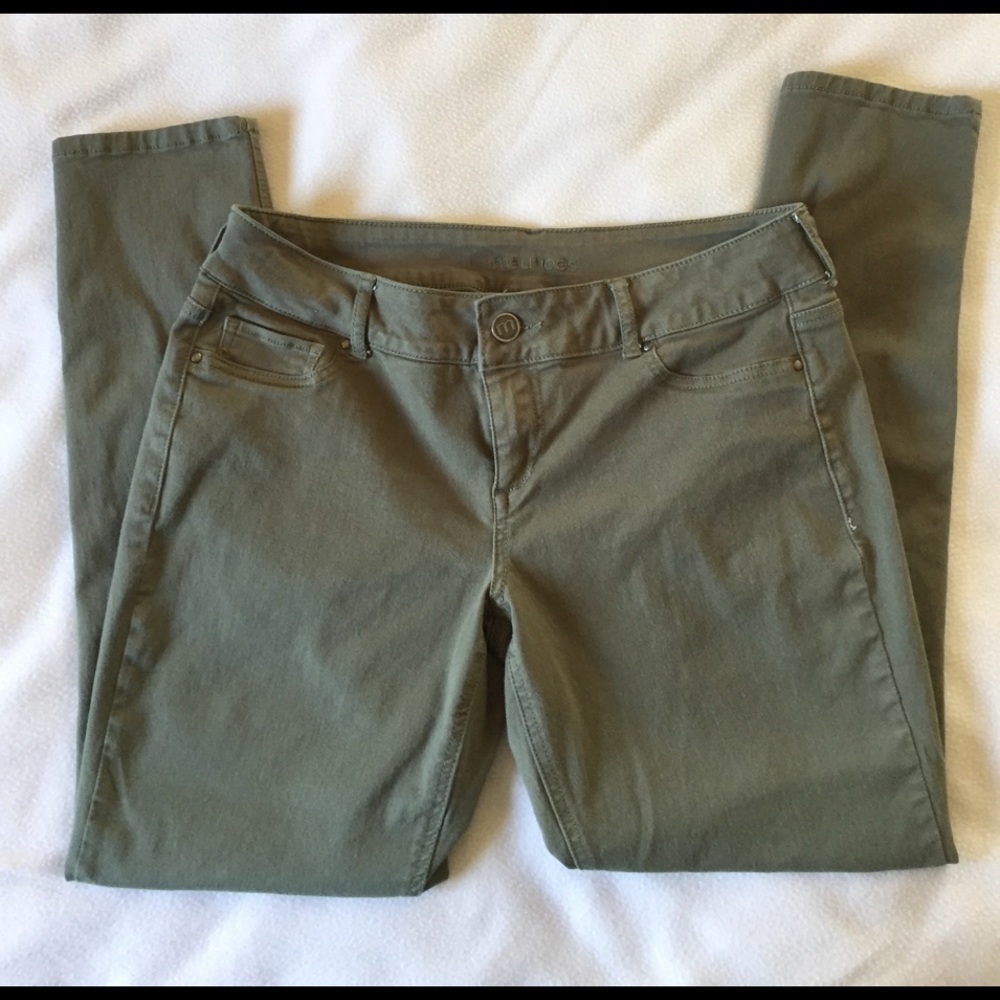 Maurice's pants