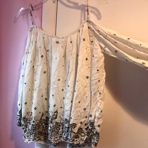 Patterned ecoté top - Picture 2 of 3