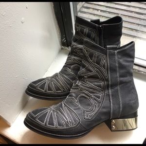 Jeffrey Campbell 4 Free People Booties