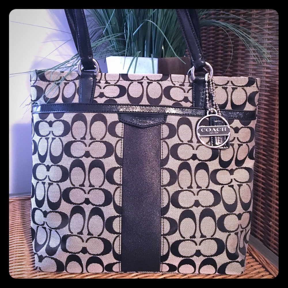 2xHP🎉8/7 & 8/14 NWT Coach Zip Signature Stripe