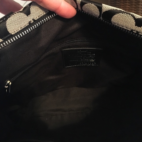 2xHP🎉8/7 & 8/14 NWT Coach Zip Signature Stripe - Picture 6 of 7