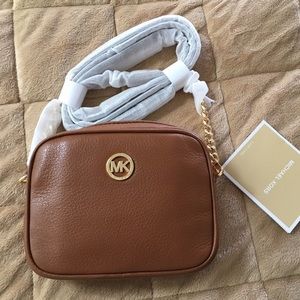 Michael Kor cross body handbag