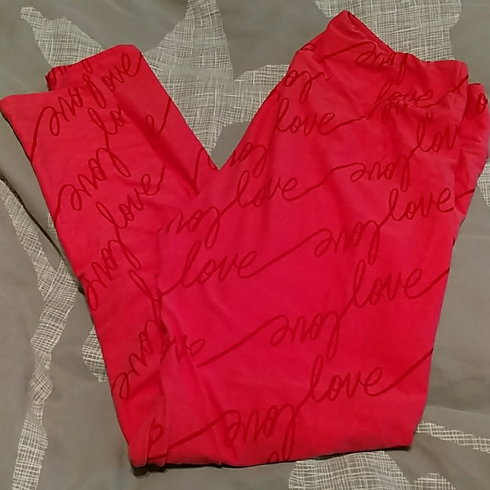 Lularoe valentine's love tc leggings