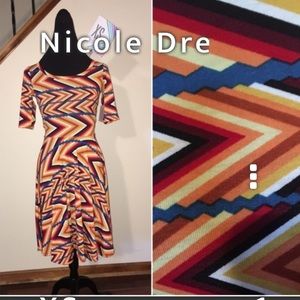 Lularoe nicole dress