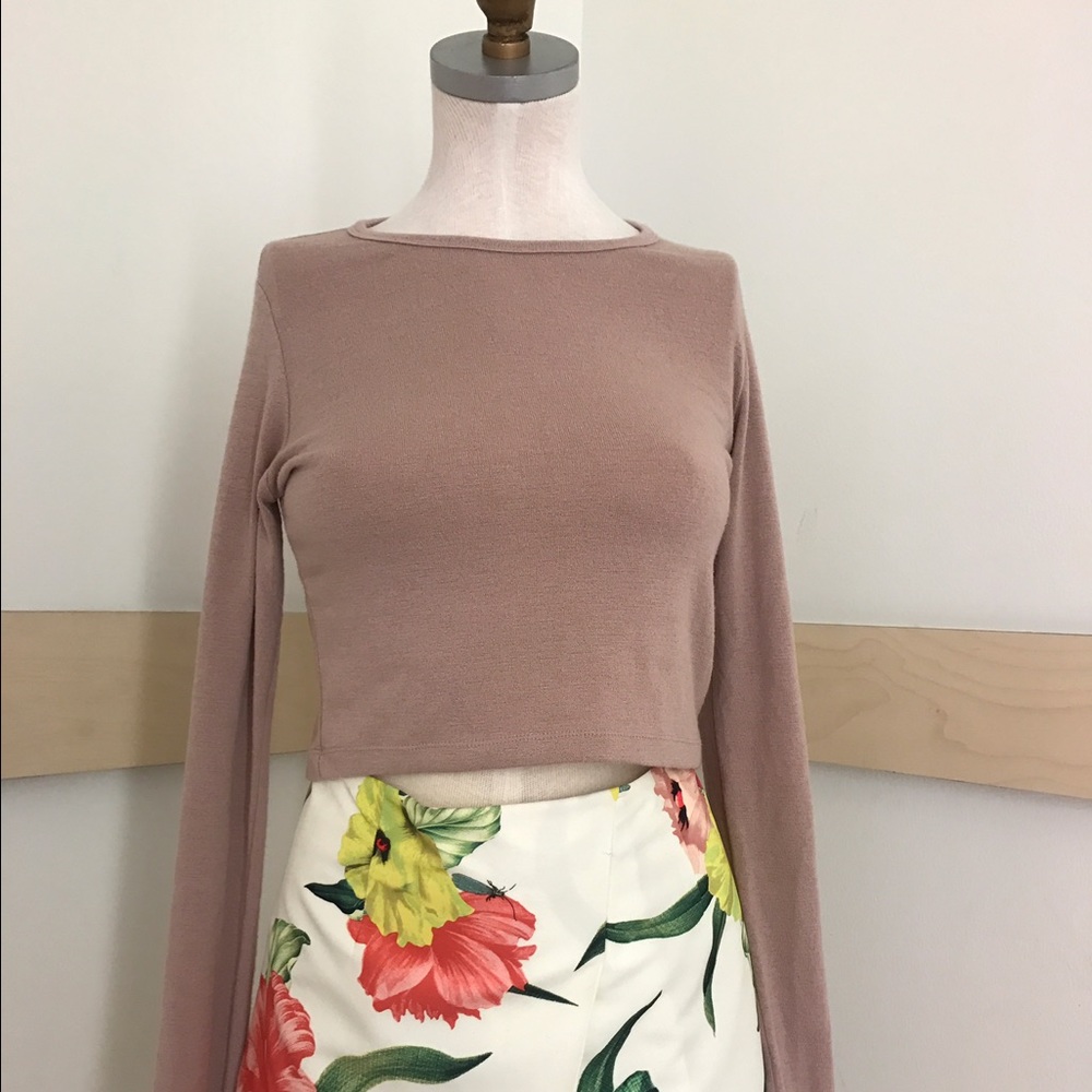 🎀Blush Nude "Georgia T-Shirt" Crop Top🎀