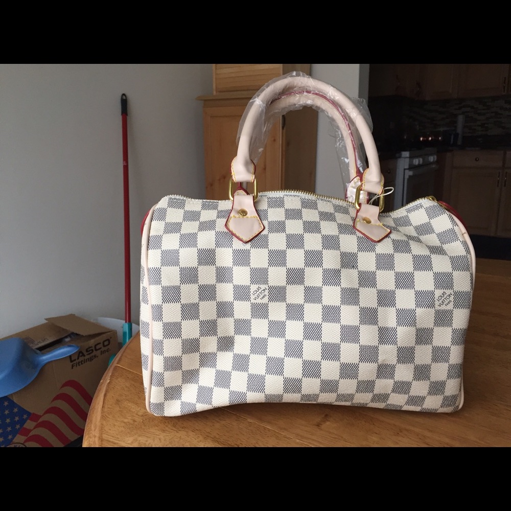 Louis Vuitton Speedy bag