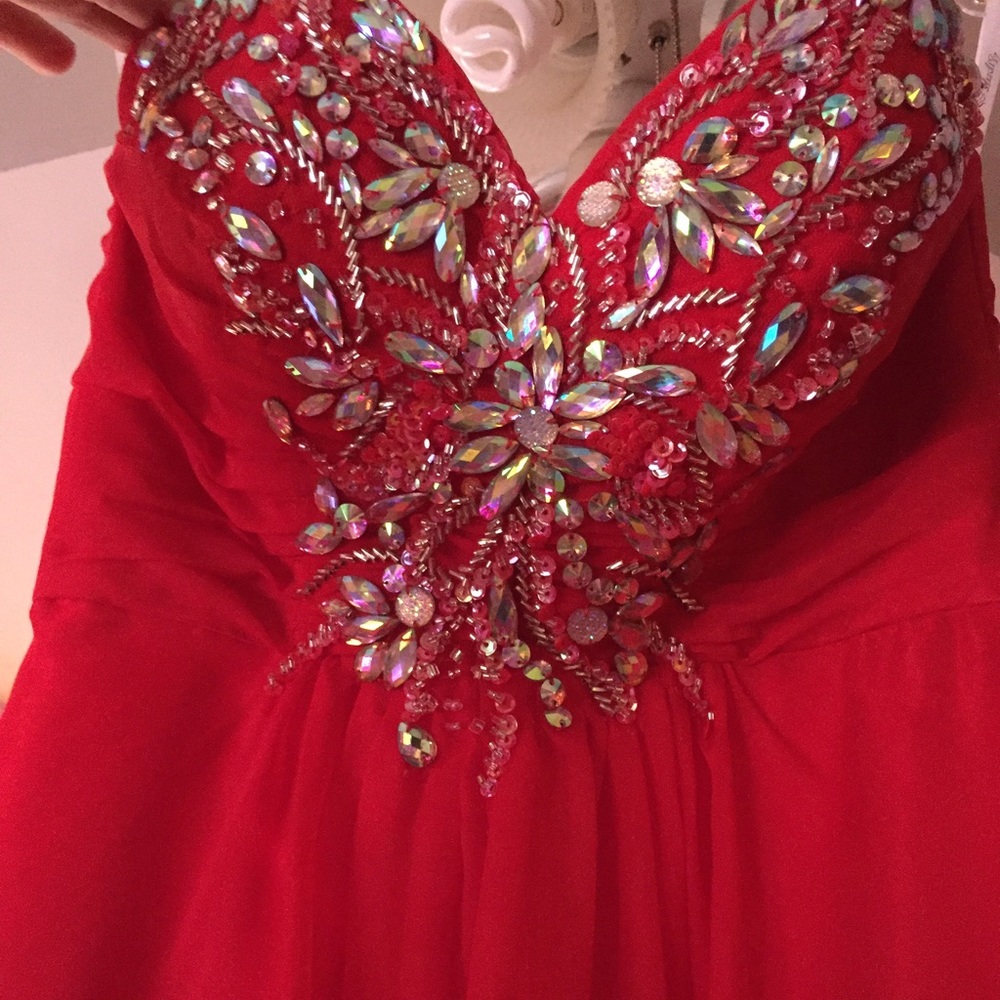 Red prom dress