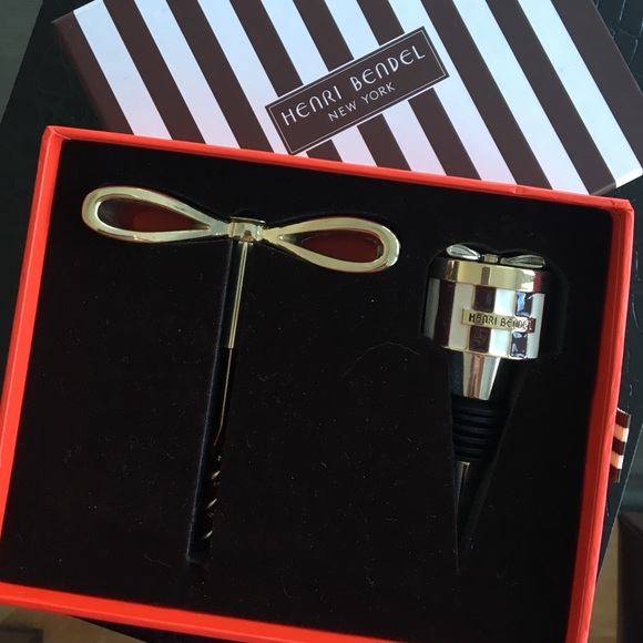 henri bendel Accessories - Henri Bendel "Toast of the Town" Bar Set