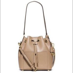 Michael Kors bucket bag-Greenwich Medium Saffiano