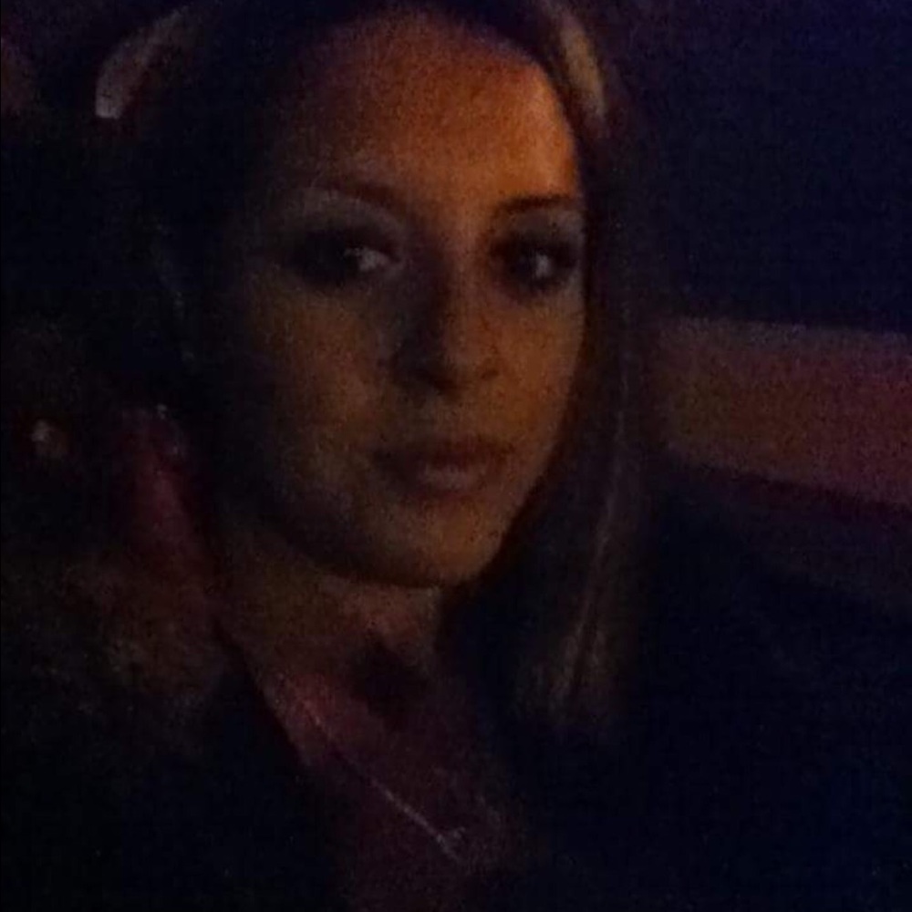 Meet your Posher, Felicia