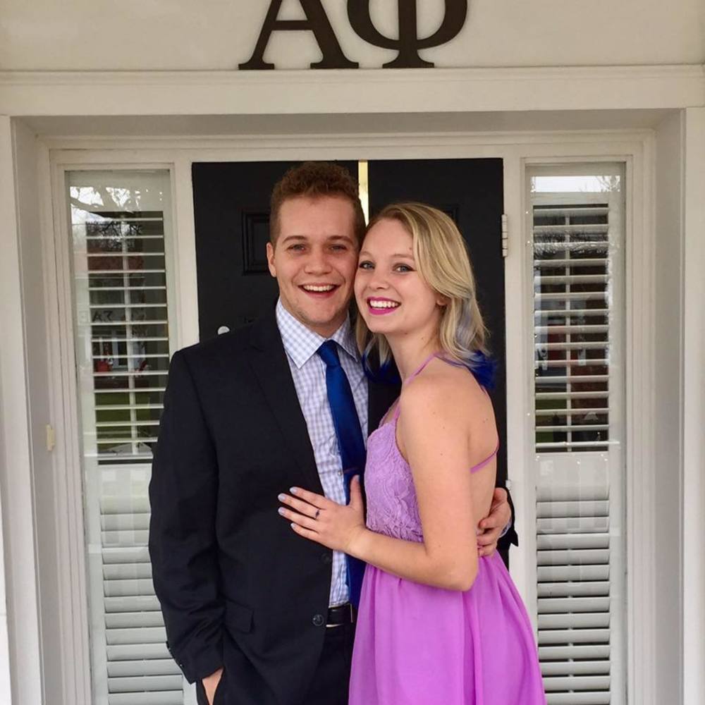 Meet your Posher, Elena