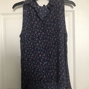 COTTON ON Navy blue floral halter top
