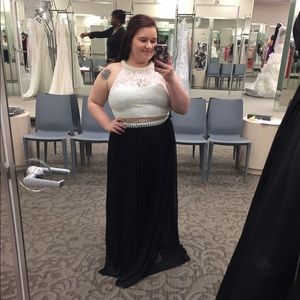 Meet your Posher, Brooke