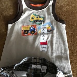 Boys shorts outfit size 2T new