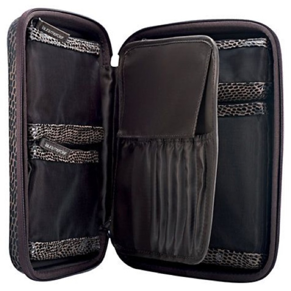 ISO Laura Mercier custom artist portfolio!