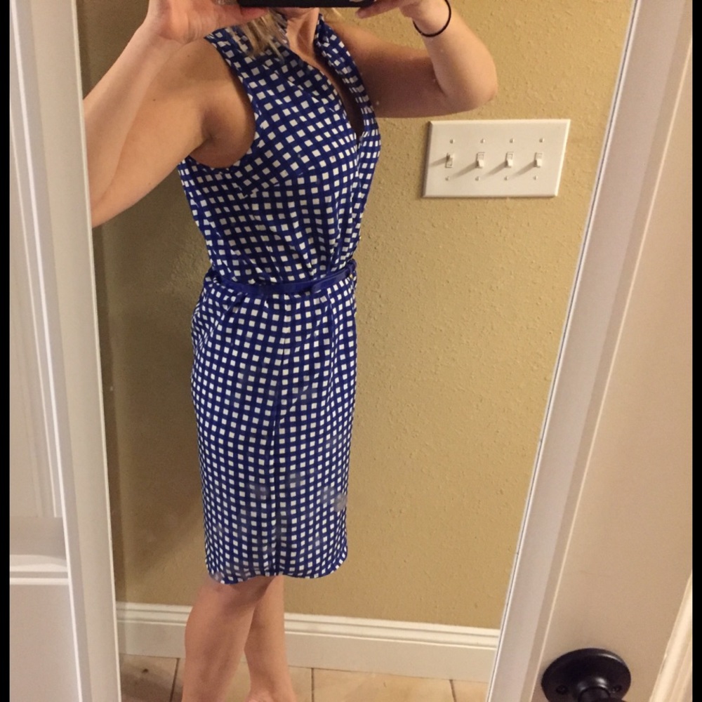 The limited xs gingham casual dress