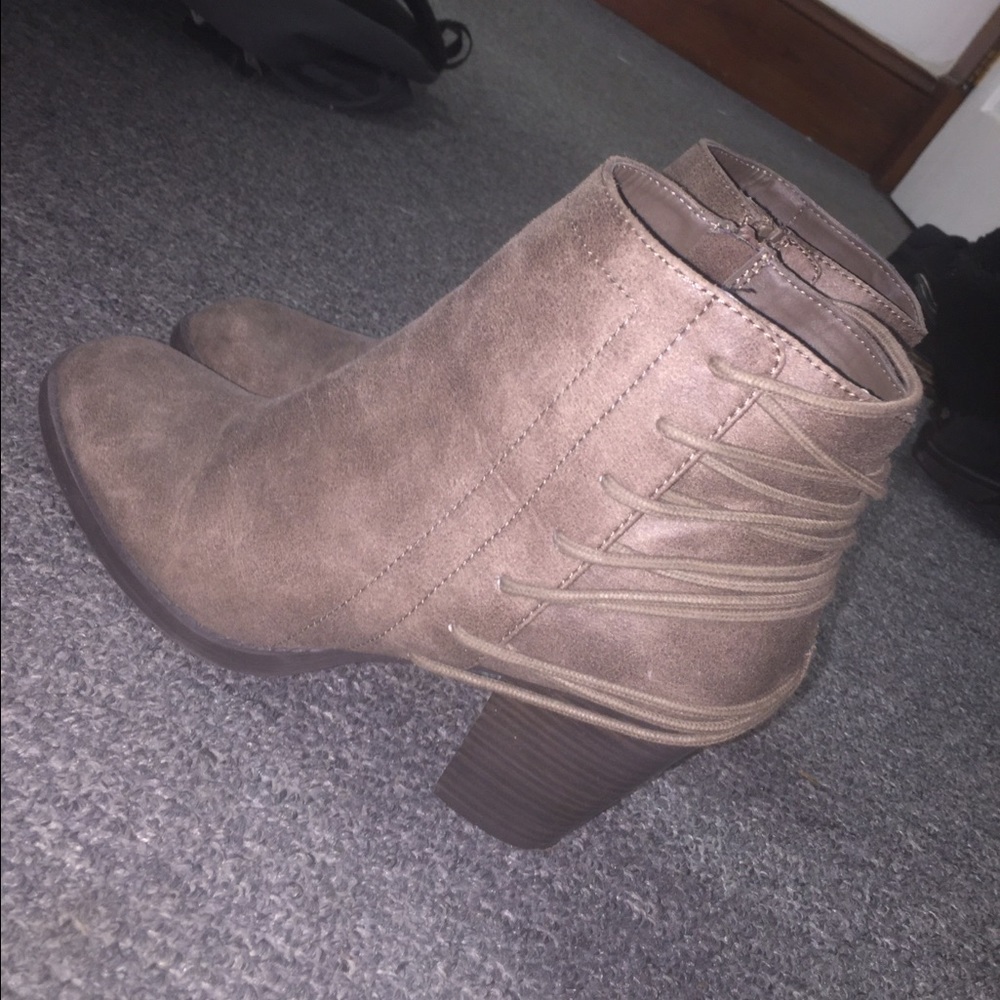 Candie's Booties (Khols)