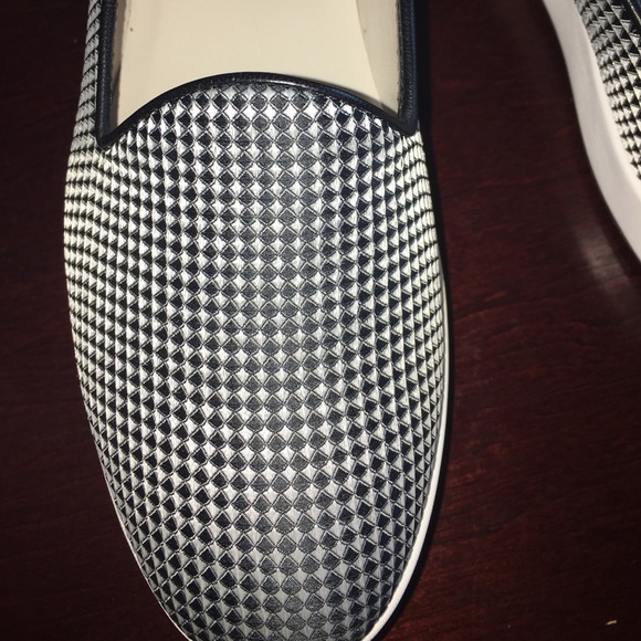 NWT!! 💯 Authentic!!! Giorgio Armani slip ons - Picture 4 of 8