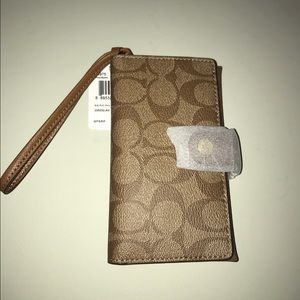 NWT COACH Phone clutch Signature PVC Khaki/saddle