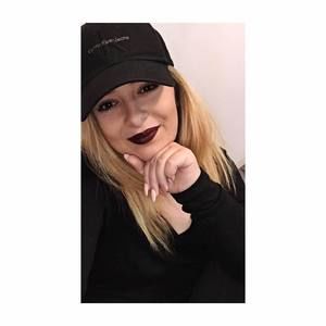 Meet your Posher, Leah