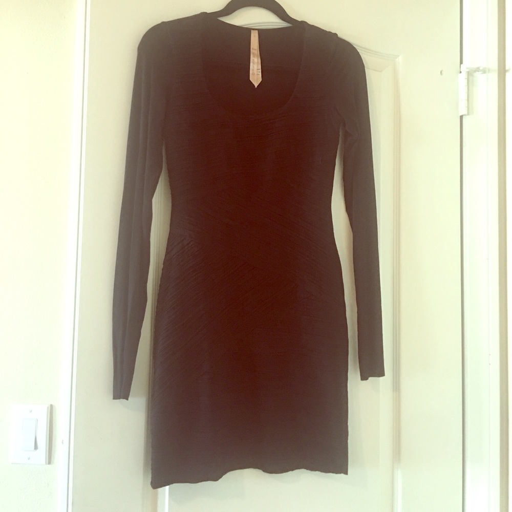 Bailey 44 Dress Small Black with detailed Front