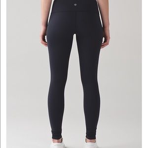 Lulu Lemon black leggings size 6