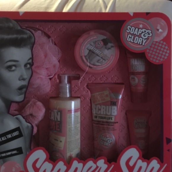 SOAP & GLORY SPA - Picture 3 of 7