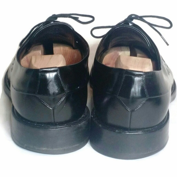 Authentic LV Men\'s Dress Studded Derby Shoes main image 7