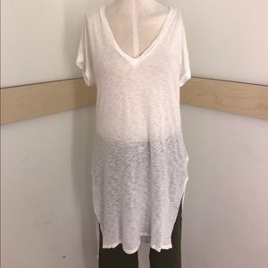 🌟White 'Long Step Hem' T-Shirt🌟