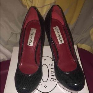 Steve Madden Snake Skin Platform Pumps