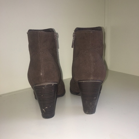 Brown ankle booties - Picture 5 of 5